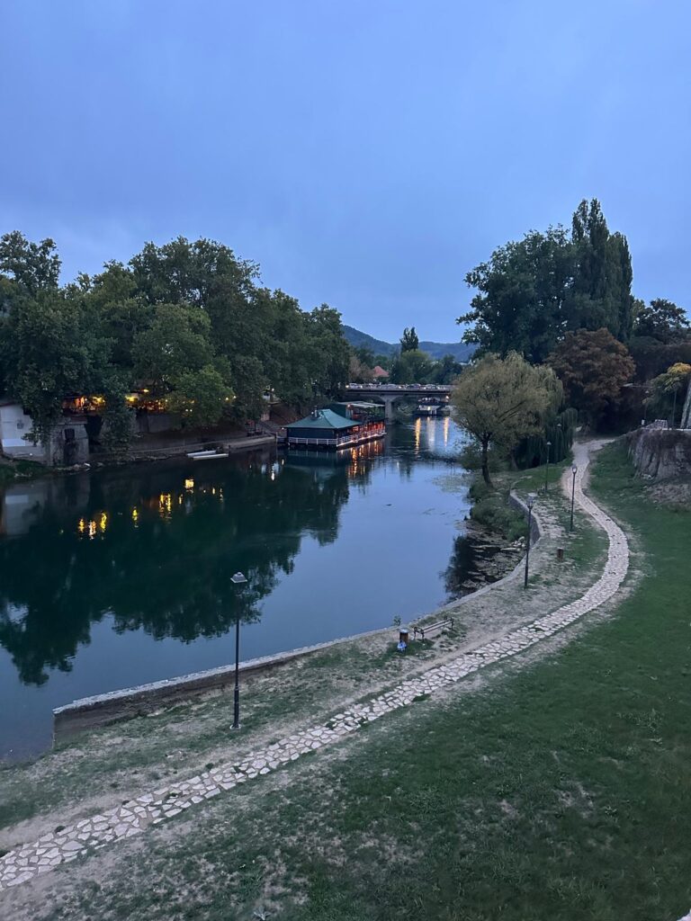 vrbas am abend